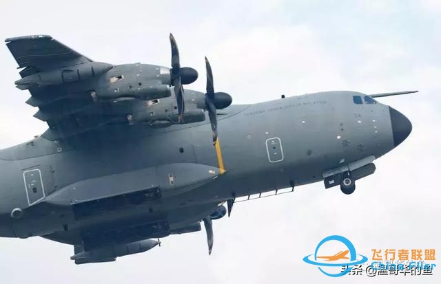 與空中加油飛機A400M近距離接觸-1299